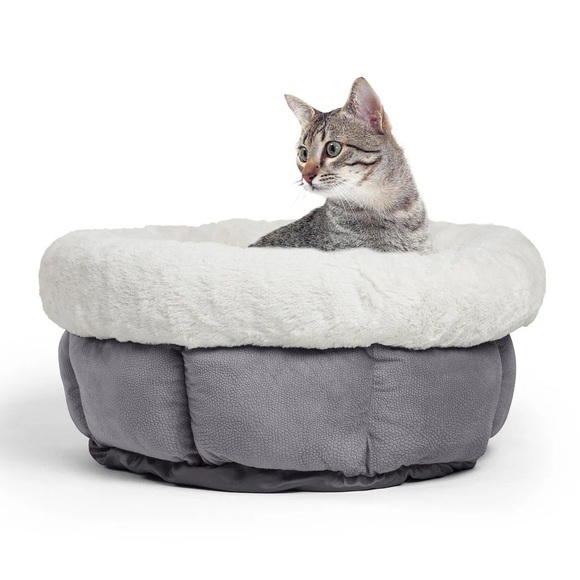 Cozy Gray and White Pet Bed pets - Picture 1 of 8